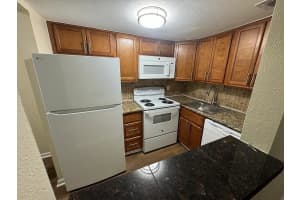 2517 ALAFAYA TRAIL, ORLANDO, FL 32826 Sold 06/05/25