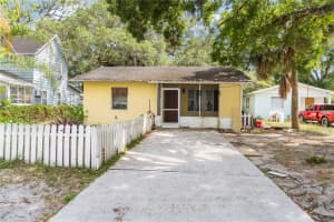 913 19TH STREET, VERO BEACH, FL 32960 Sold 05/09/25