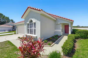751 VIA MILANO, APOPKA, FL 32712 Sold 08/15/25