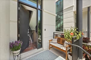 356 OSCEOLA AVENUE, ORLANDO, FL 32801 Sold 08/11/25