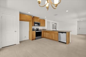 8525 MONTEREY PINE WAY, LAKELAND, FL 33809 Sold 08/29/25