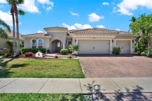 3716 PARADISO CIRCLE, KISSIMMEE, FL 34746 Sold 08/01/25