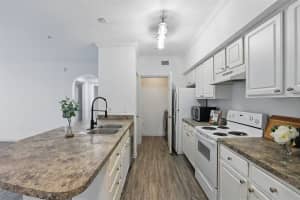 911 ORANGE AVENUE, ORLANDO, FL 32801 - MLS#MFRO6302624
