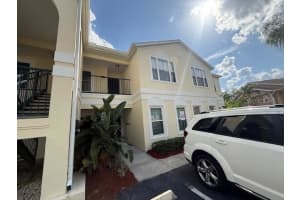 8820 GRAND PALMS CIRCLE, KISSIMMEE, FL 34747 - MLS#MFRO6302773