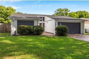 1244 SPINNAKER DRIVE, LAKELAND, FL 33805 - MLS#MFRO6302889
