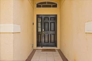 650 OLD BRIDGE CIRCLE, DAVENPORT, FL 33897 Sold 07/21/25