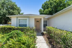 4306 PEBBLESTONE COURT, ORLANDO, FL 32826 - MLS#MFRO6302968
