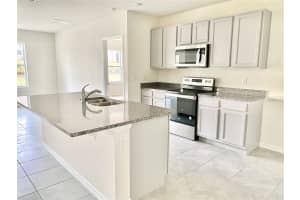 2637 ROWAN STREET, TAVARES, FL 32778 - MLS#MFRO6303301