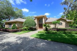 725 BEAR CREEK CIRCLE, WINTER SPRINGS, FL 32708 Sold 06/09/25