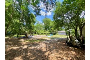 910 LAKE PLEASANT ROAD, APOPKA, FL 32703 - MLS#MFRO6303721