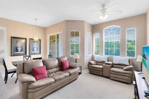 422 TERRACE RIDGE CIRCLE, DAVENPORT, FL 33896 - MLS#MFRO6303919