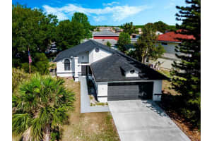 181 PINEWOOD CIRCLE, KISSIMMEE, FL 34743 Sold 06/12/25
