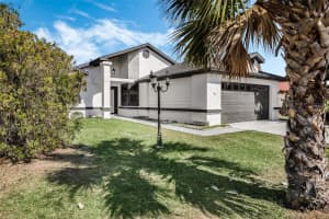 181 PINEWOOD CIRCLE, KISSIMMEE, FL 34743 Sold 06/12/25