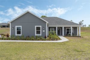 72 Fairway Cir, UMATILLA