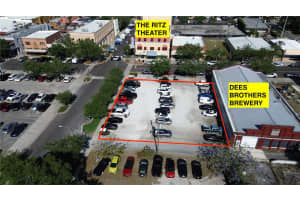 202 MAGNOLIA AVENUE, SANFORD, FL 32771 Sold 10/08/25