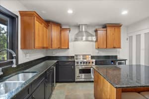 613 LAKE AVENUE, ALTAMONTE SPRINGS, FL 32701 - MLS#MFRO6304293
