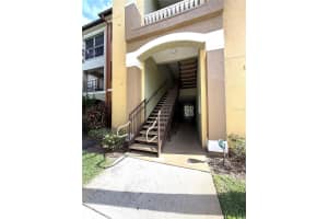 814 Crest Pines Dr #915, ORLANDO
