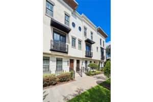 220 SUMMERLIN AVENUE, ORLANDO, FL 32801 Sold 08/22/25