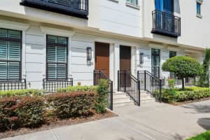 220 SUMMERLIN AVENUE, ORLANDO, FL 32801 Sold 08/22/25