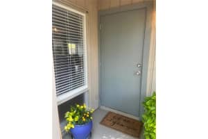 112 Crown Oaks Way #112, LONGWOOD