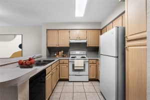 13839 FAIRWAY ISLAND DRIVE, ORLANDO, FL 32837 - MLS#MFRO6304696