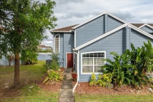 135 Orchid Dr, DAVENPORT