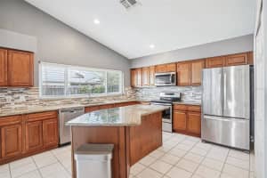 143 ABBEY HOLLOW DRIVE, APOPKA, FL 32712 Sold 06/12/25