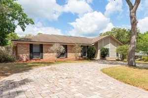 100 CRESTWOOD DRIVE, LONGWOOD, FL 32779 Sold 06/10/25