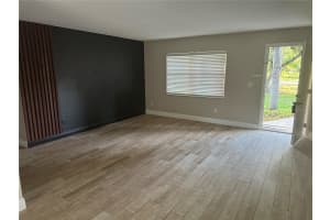 225 W 2ND ST, CHULUOTA, FL 32766 Sold 07/18/25