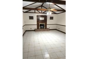 8641 MAY CIRCLE, TAMPA, FL 33614 Sold 06/25/25