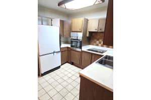 8641 MAY CIRCLE, TAMPA, FL 33614 Sold 06/25/25