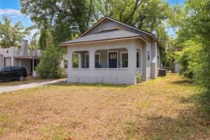 735 N Clara Ave, DELAND