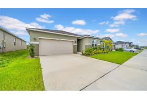 415 OVERPOOL AVENUE, DAVENPORT, FL 33896 - MLS#MFRO6305193