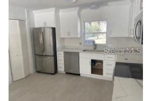 2318 VALLEY DRIVE, APOPKA, FL 32703 - MLS#MFRO6305311