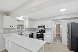 326 EVERGREEN COURT, APOPKA, FL 32712 Sold 06/05/25