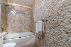 199 KINGS WAY, SATELLITE BEACH, FL 32937 Sold 07/15/25