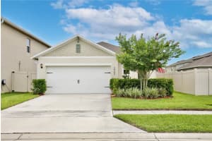 3945 Angola Ln, SANFORD