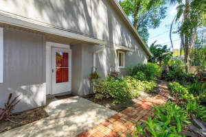617 RED OAK CIRCLE, ALTAMONTE SPRINGS, FL 32701 - MLS#MFRO6305948