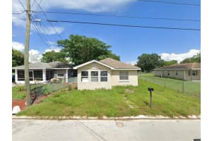 230 D St, LAKE WALES
