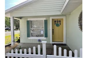 1040 CLAYTON STREET, MOUNT DORA, FL 32757 - MLS#MFRO6305993