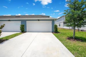 10940 LEAFSHORE LOOP, ORLANDO, FL 32829 - MLS#MFRO6306041