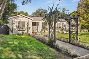 100 KENNISON DRIVE, ORLANDO, FL 32801 - MLS#MFRO6306128