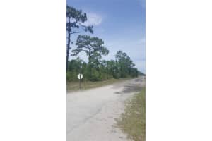 702 INDIAN LAKE DRIVE, INDIAN LAKE ESTATES, FL 33855 - MLS#MFRO6306180