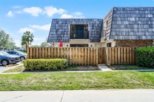 917 Royal Oak Blvd, LEESBURG
