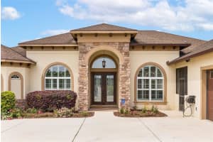 35651 Huff Rd Eustis, FL 32736 - Off Market