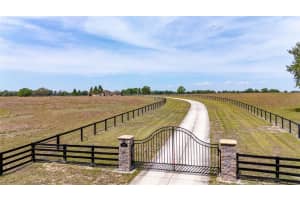 35651 Huff Rd Eustis, FL 32736 - Off Market