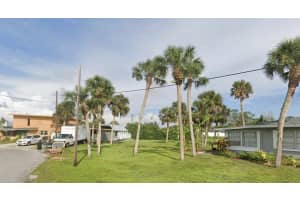 ROSE DR, VENICE, FL 34293 - MLS#MFRO6306457