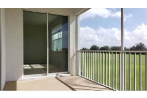 725 OCEAN COURSE AVENUE, DAVENPORT, FL 33896 Sold 07/01/25