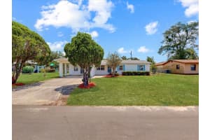 413 5TH STREET, DUNDEE, FL 33838 Sold 08/14/25