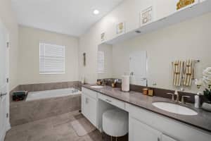 8907 FALLEN OAK, DAVENPORT, FL 33897 - MLS#MFRO6306731